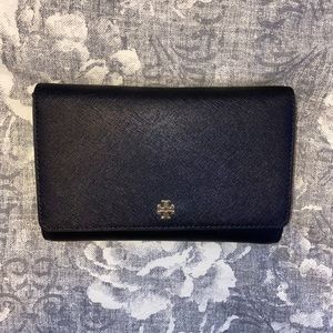 TORY BURCH - Robinson Chain Wallet on a Chain